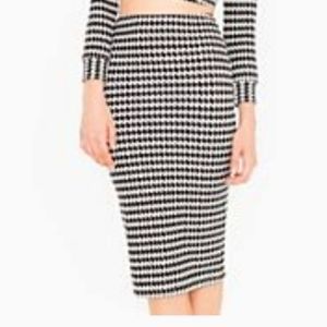 ✨ Trendy Crop Top American Apparel blanco y negro | Talla M